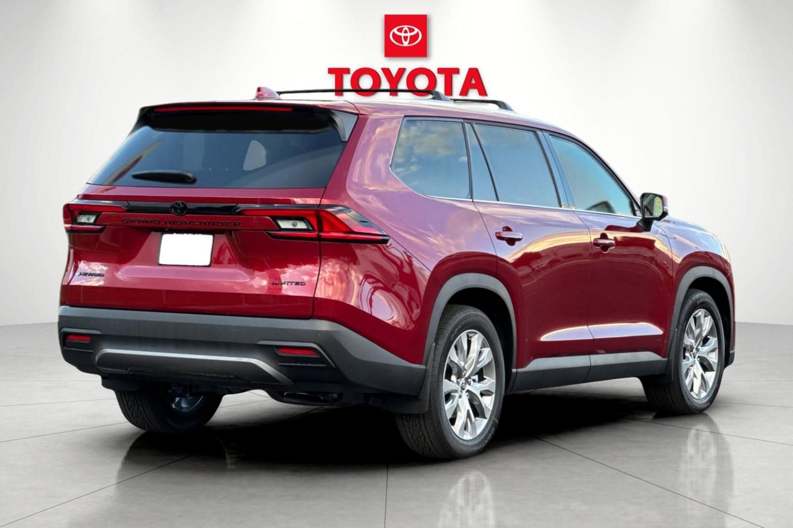 New 2026 Toyota Grand Highlander Limited image 3