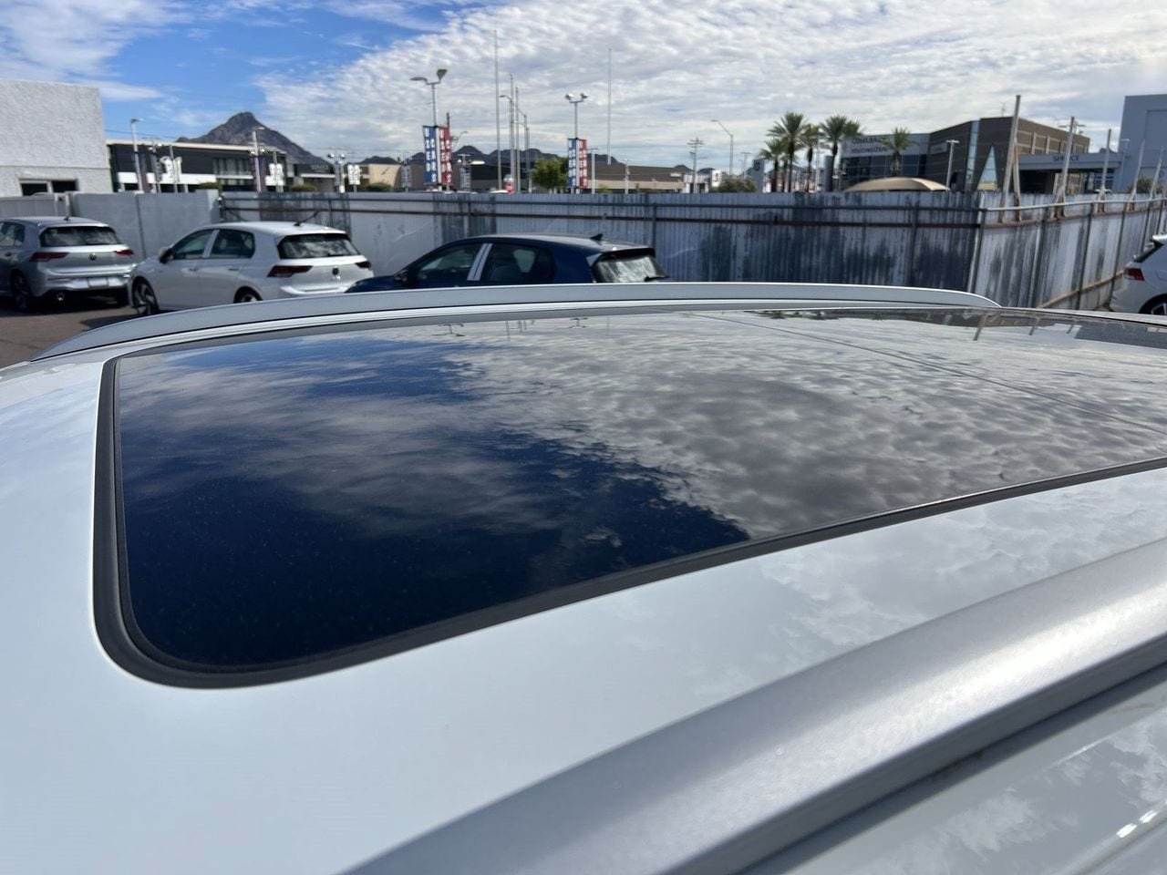 Used 2022 Volkswagen Atlas Cross Sport SE w/ Panoramic Sunroof Package AWD/4WD image 19
