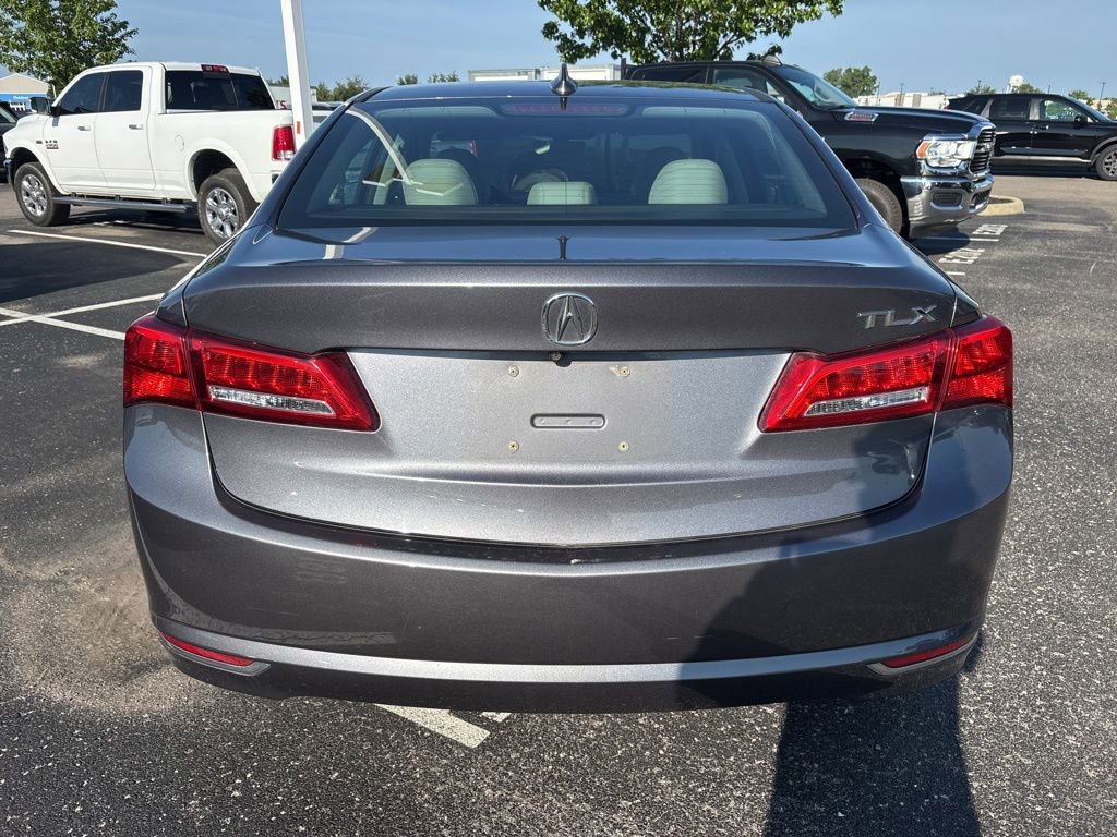 Used 2018 Acura TLX FWD image 8