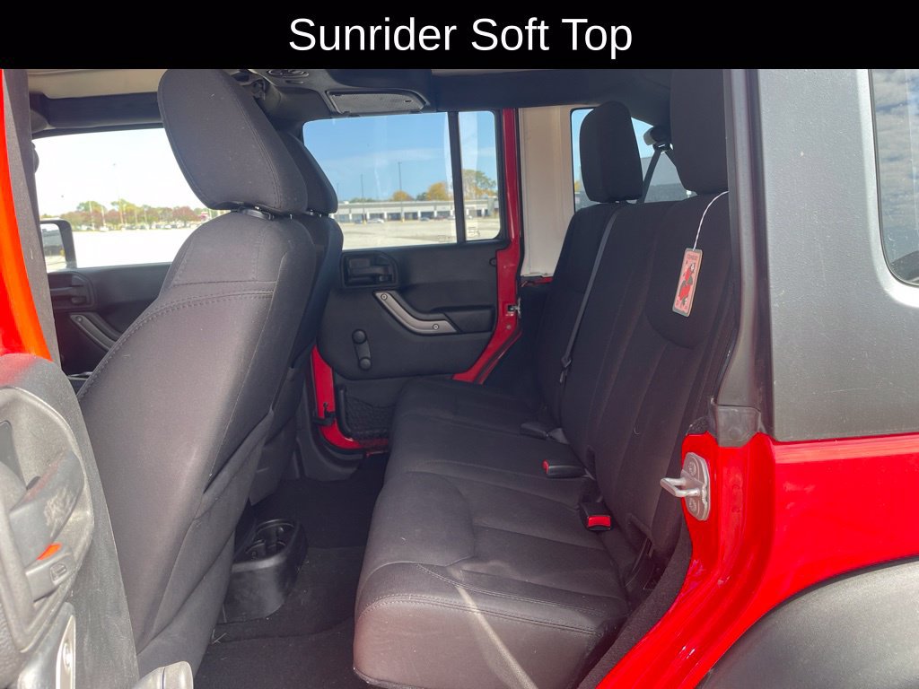 Used 2015 Jeep Wrangler Unlimited Sport w/ Connectivity Group AWD/4WD image 9