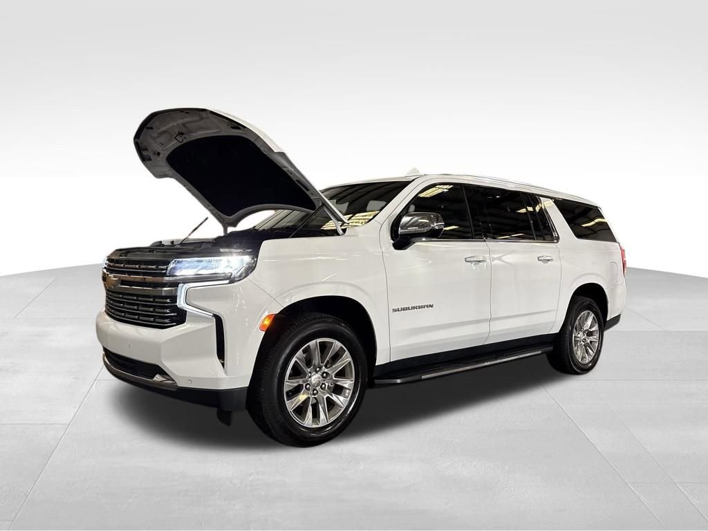 Used 2023 Chevrolet Suburban Premier image 12