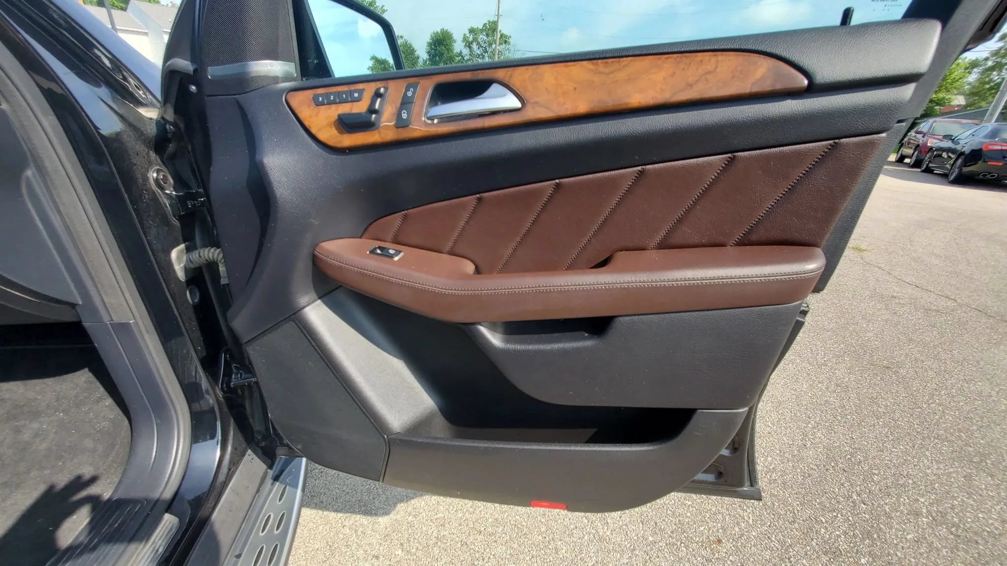 Used 2015 Mercedes-Benz GL 450 4MATIC image 45