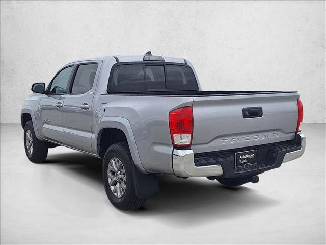 Used 2017 Toyota Tacoma SR5 w/ SR5 Appearance Package (SM) image 7