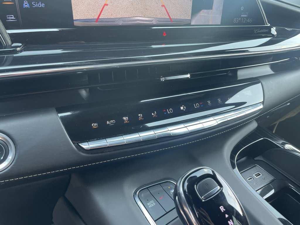 Used 2024 Cadillac Escalade V w/ LPO, ONYX Package image 15