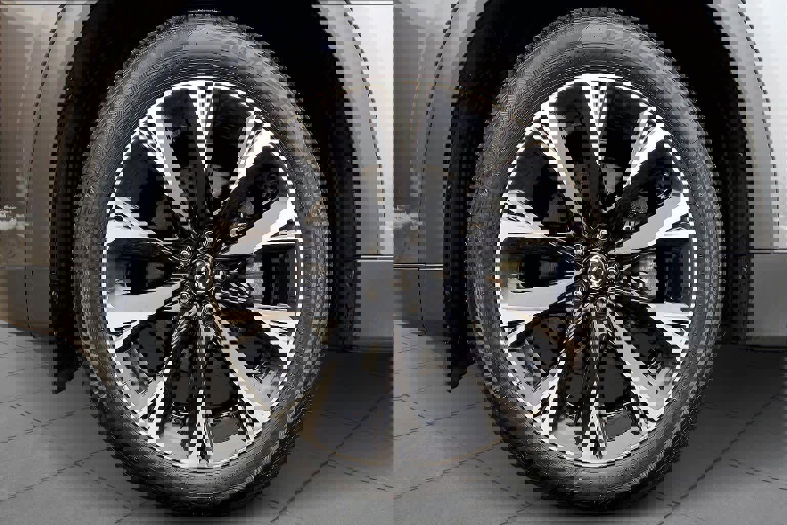 Used 2024 MAZDA CX-90 Plug-In Hybrid w/ Premium Plus image 11