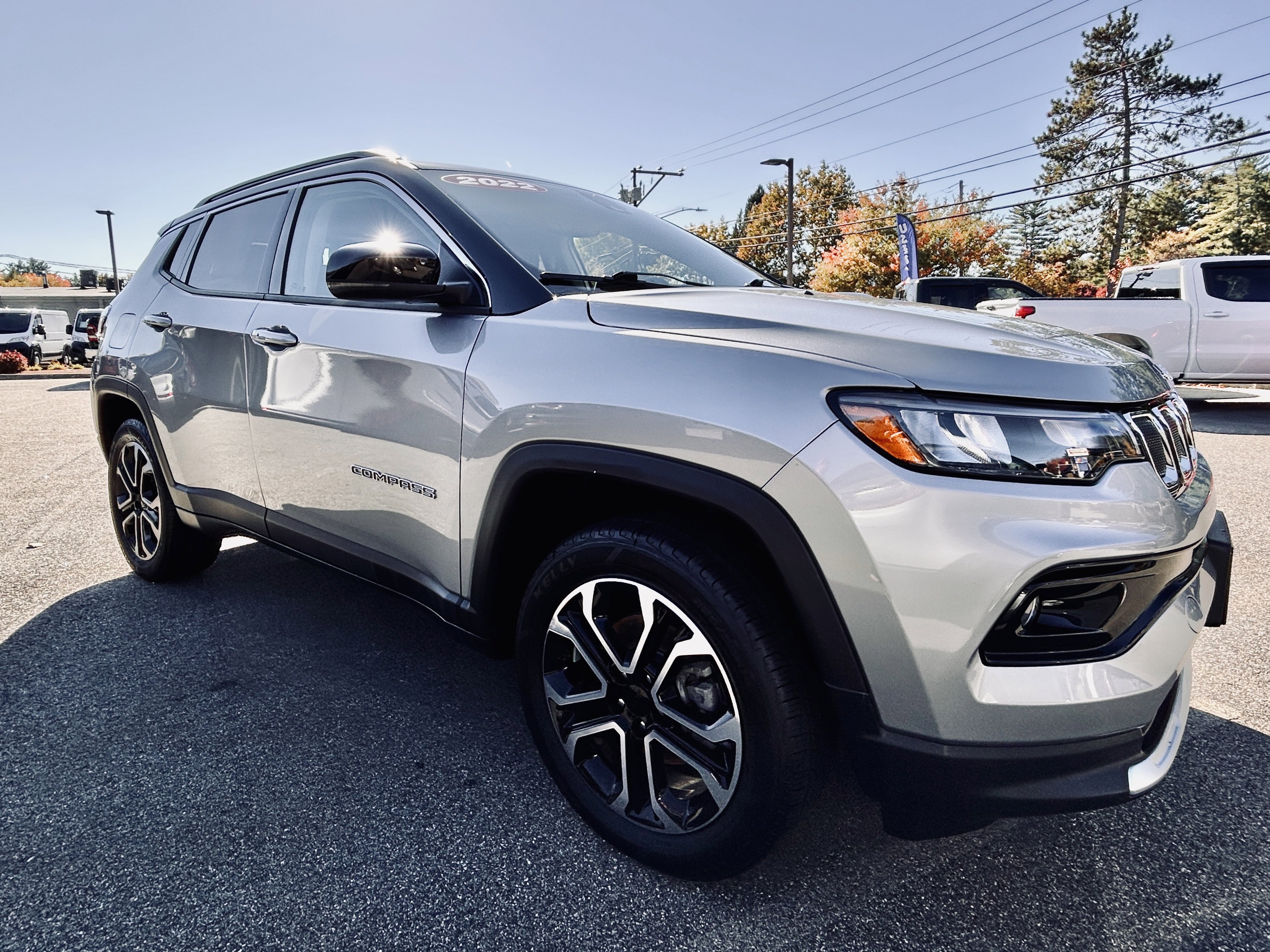 Certified 2022 Jeep Compass Limited AWD/4WD image 17