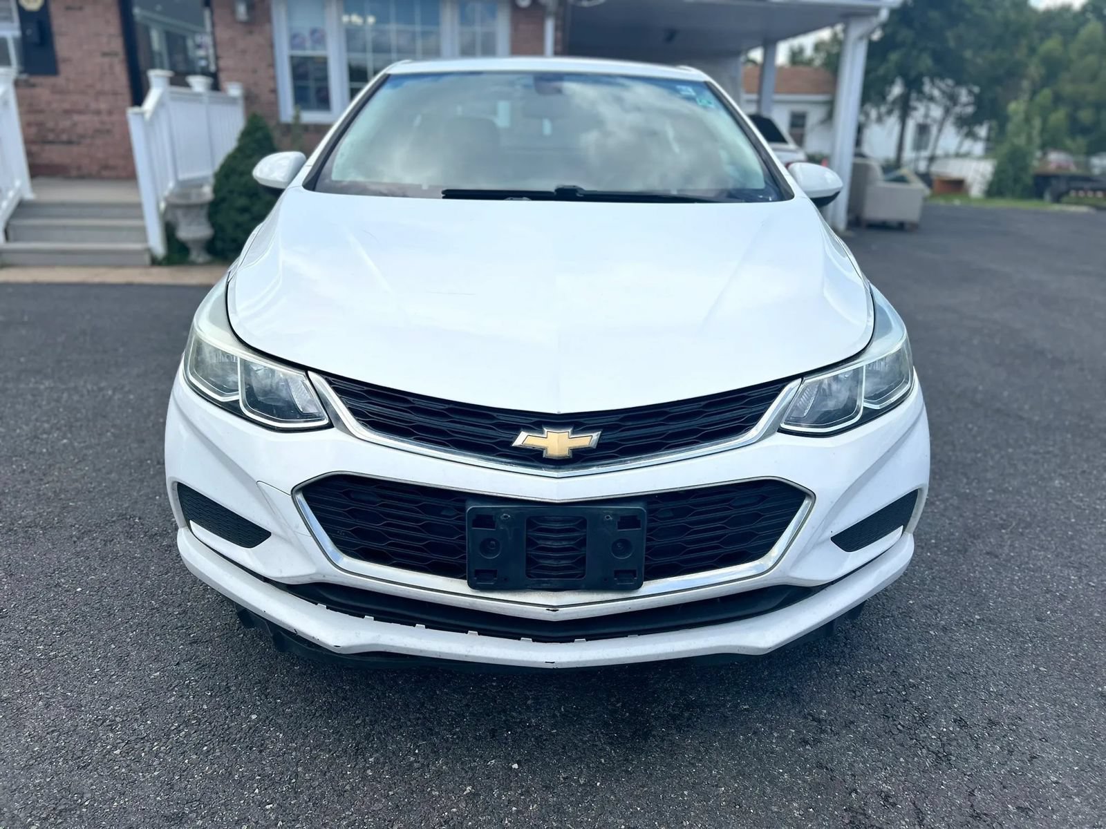 Used 2017 Chevrolet Cruze LS FWD image 8