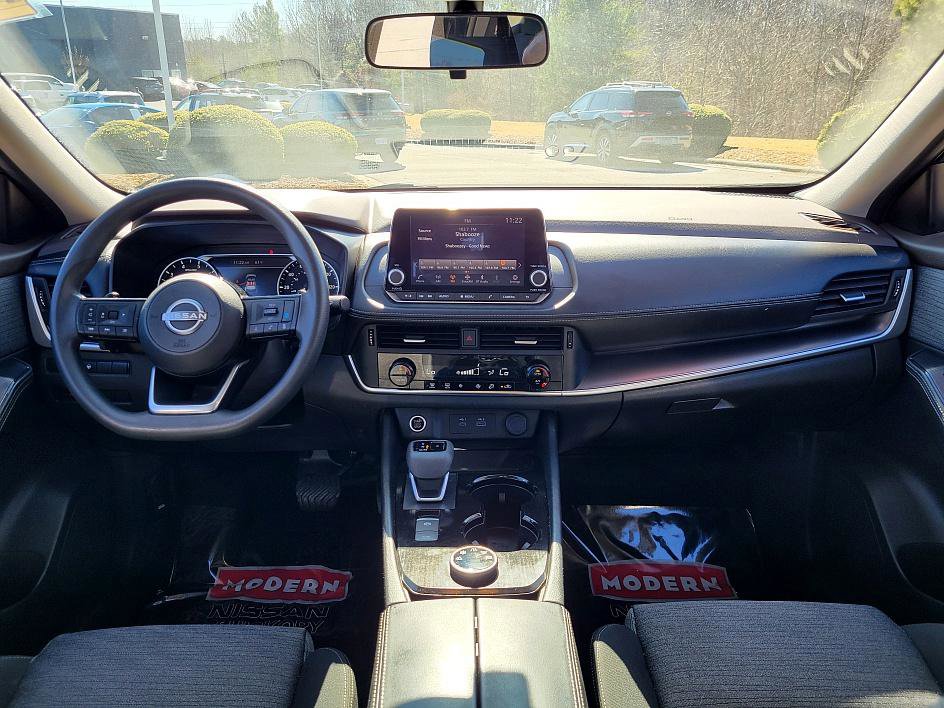 Certified 2023 Nissan Rogue SV image 16