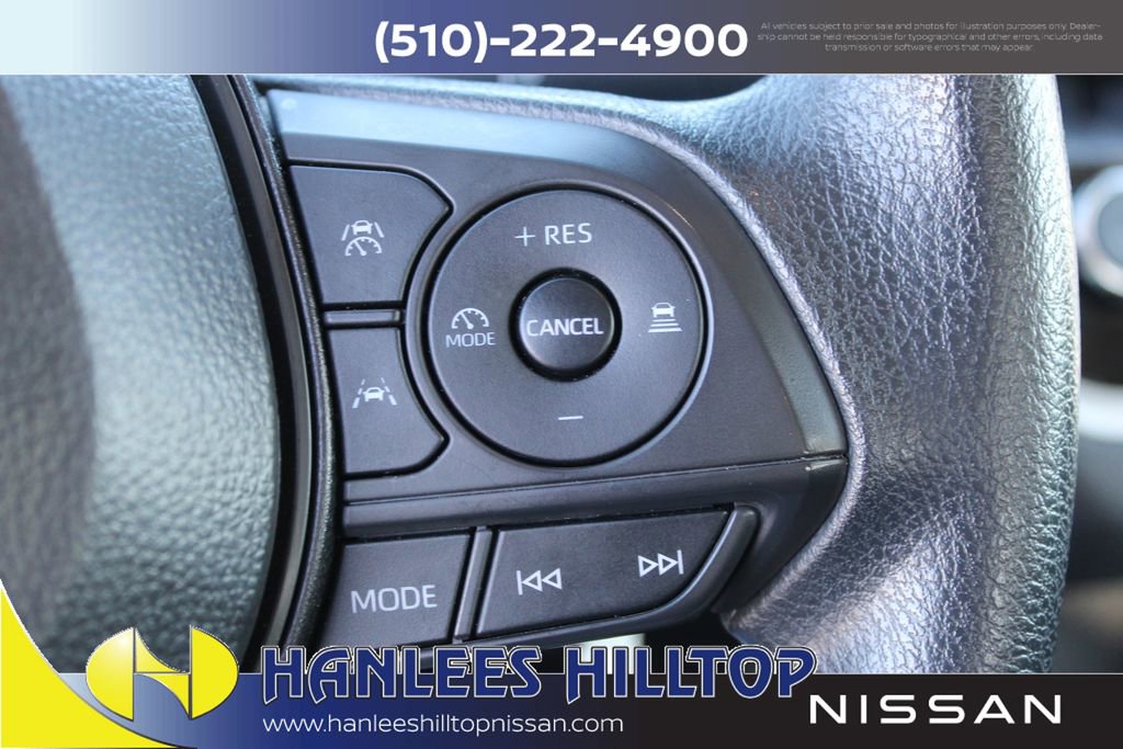 Used 2025 Toyota Corolla LE image 27