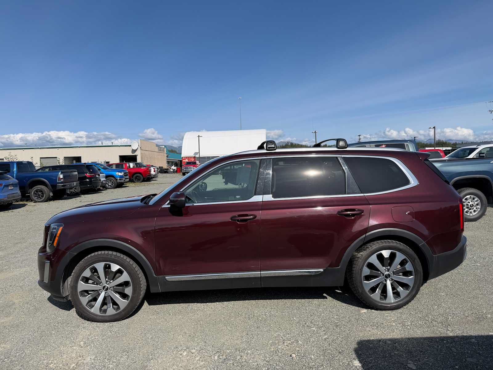 Used 2020 Kia Telluride EX w/ EX Premium Package AWD/4WD image 2