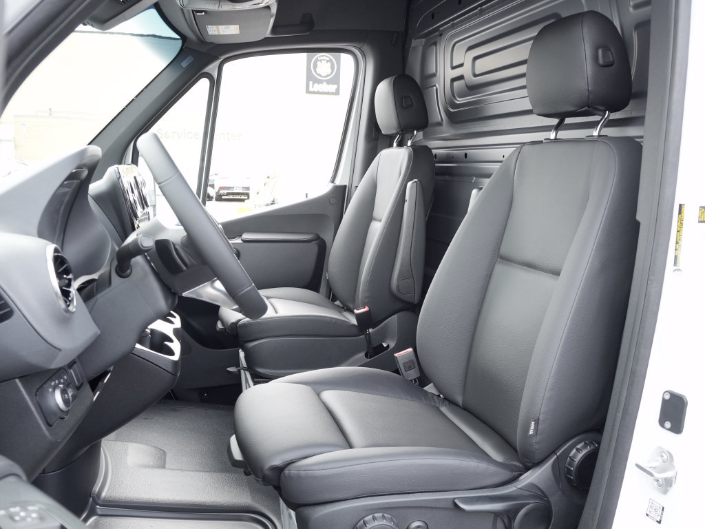 New 2026 Mercedes-Benz Sprinter 2500 image 10