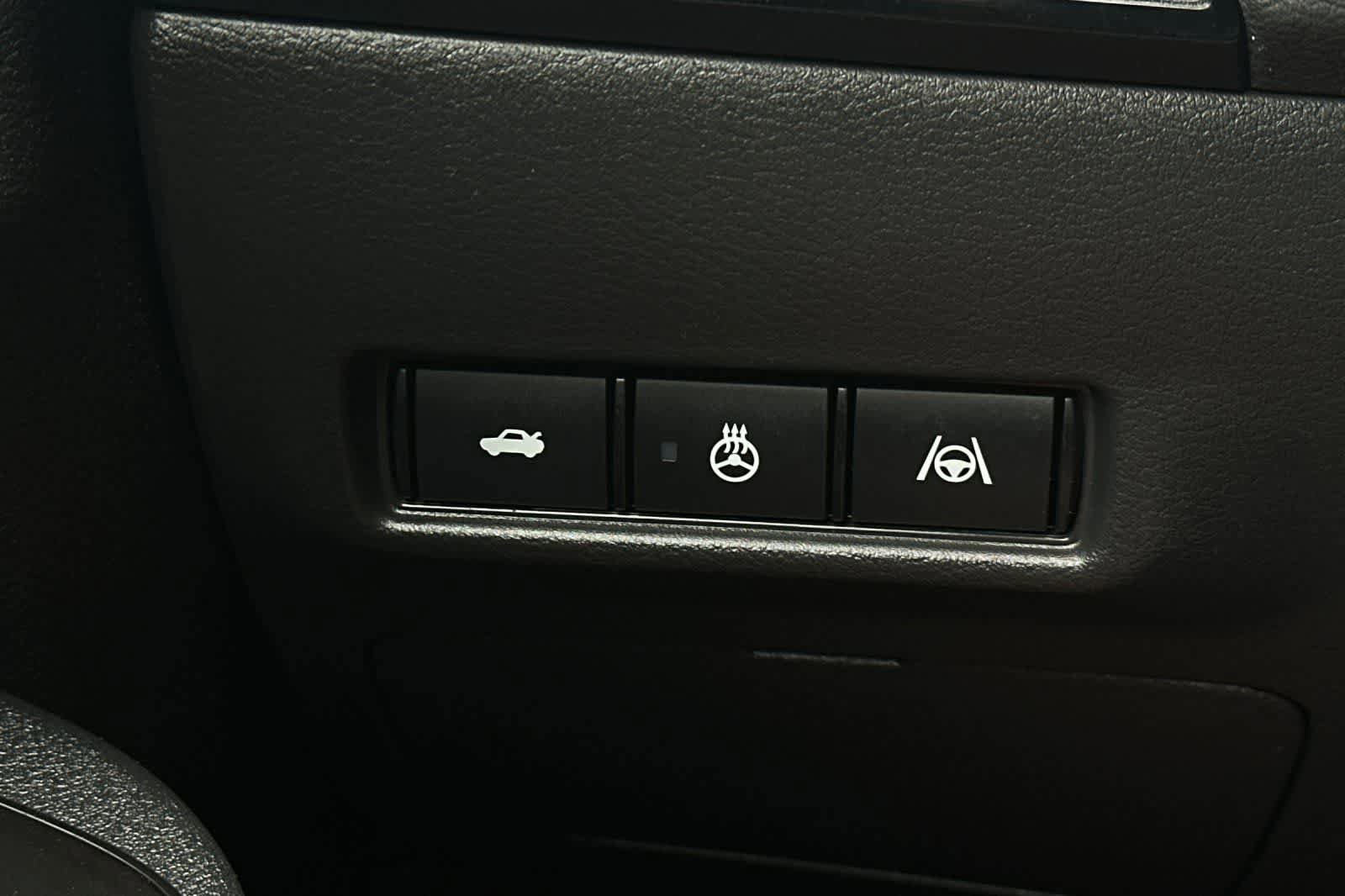 New 2026 Nissan Sentra SR FWD image 30