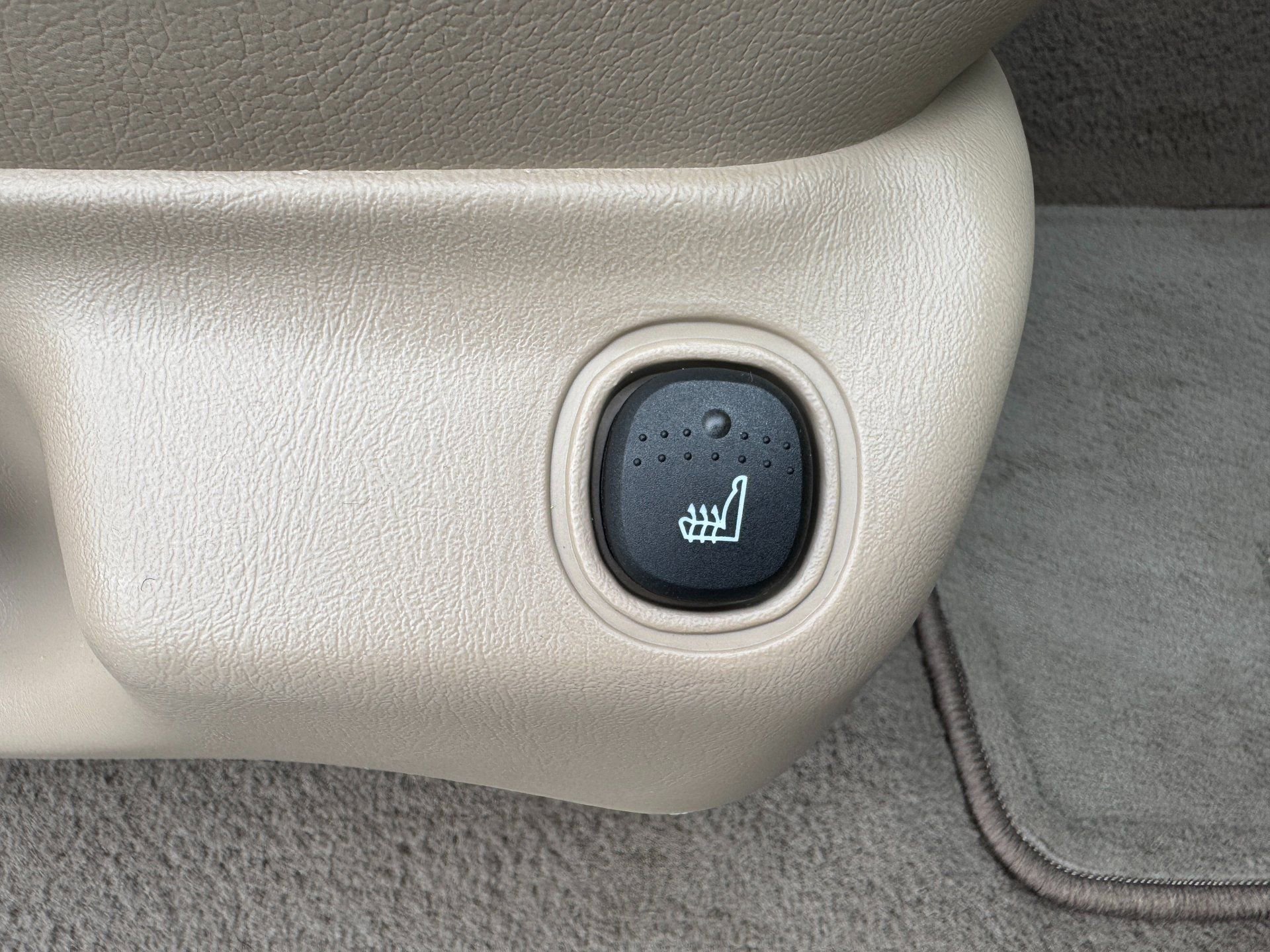 Used 2001 Ford F350 Lariat image 65