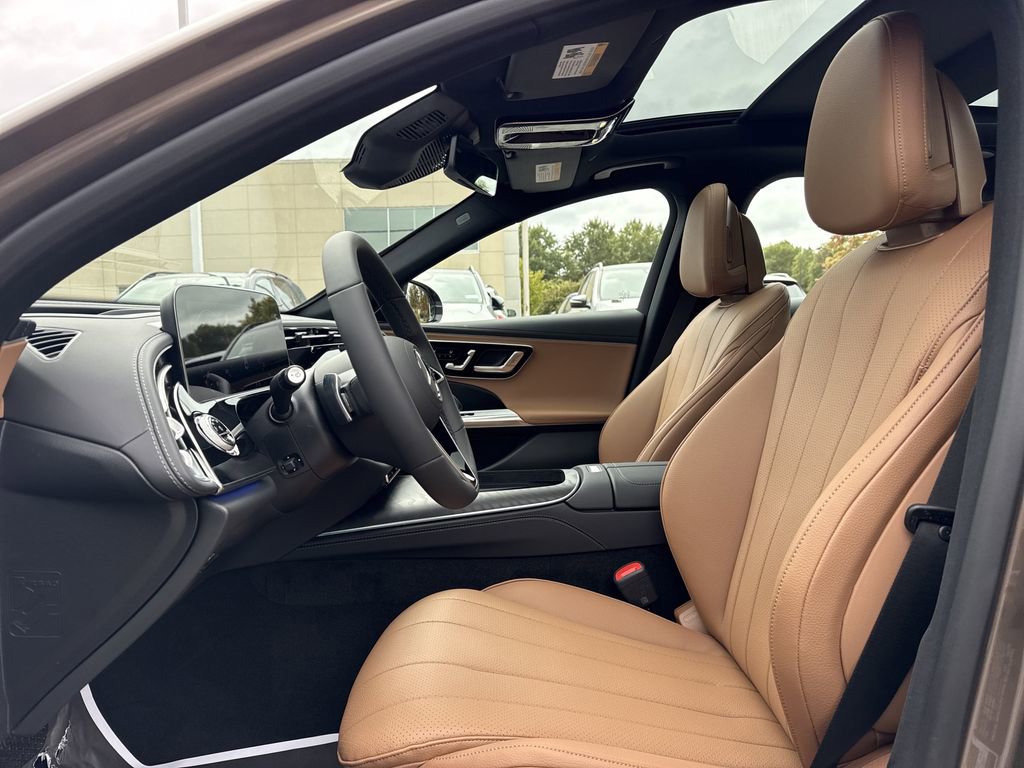 New 2026 Mercedes-Benz E 350 4MATIC Sedan image 11