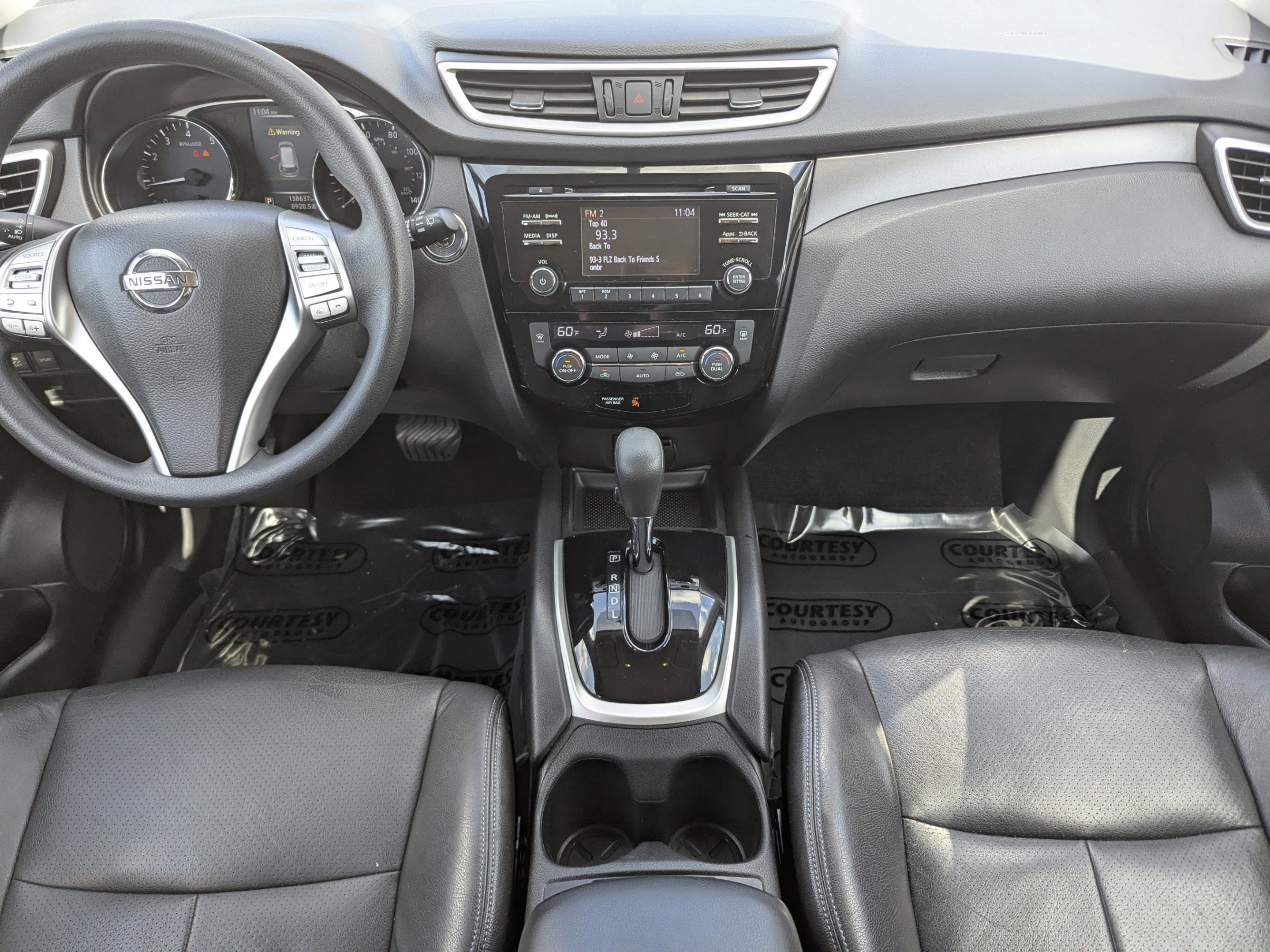 Used 2016 Nissan Rogue SV w/ SV Family Package image 13