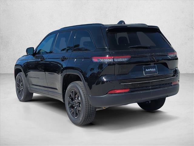 New 2025 Jeep Grand Cherokee Altitude image 9