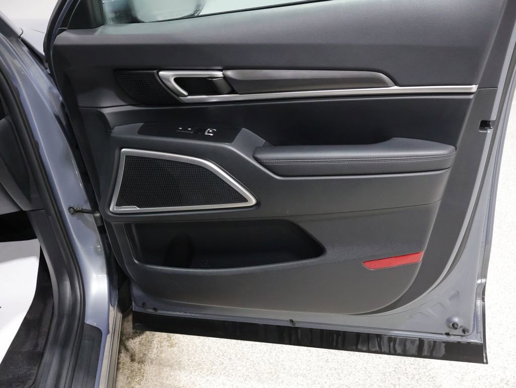 Used 2025 Kia Telluride S image 22
