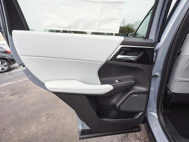 New 2026 Mitsubishi Outlander SE AWD/4WD image 12