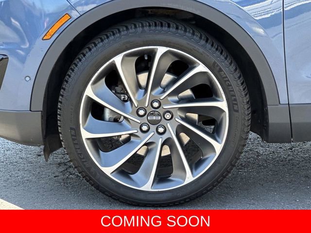 Used 2019 Lincoln Nautilus Reserve AWD/4WD image 6