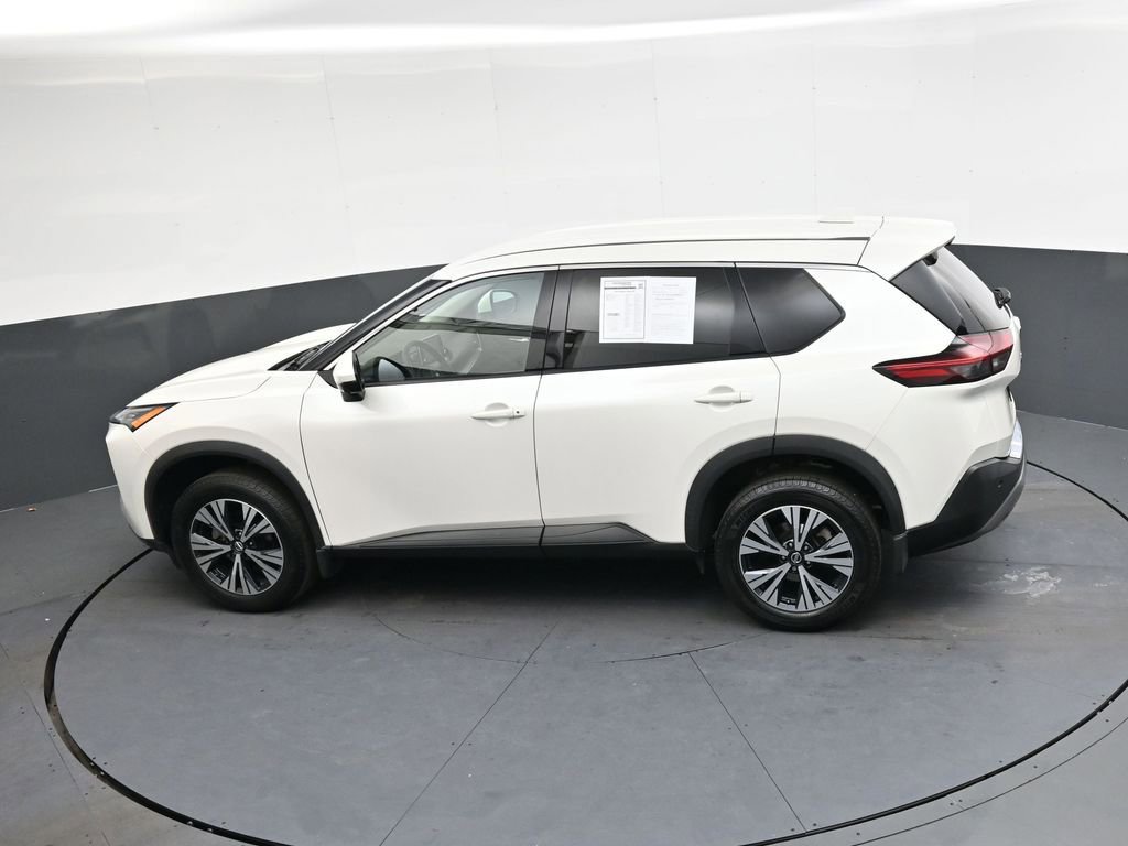 Used 2021 Nissan Rogue SV image 29