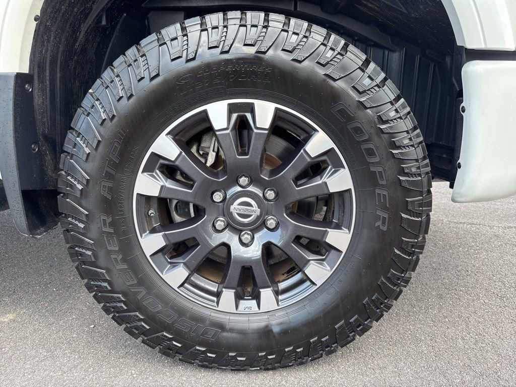 Used 2018 Nissan Titan PRO-4X w/ Pro-4x Convenience Package image 11