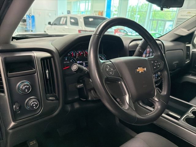 Used 2018 Chevrolet Silverado 1500 LT w/ All Star Edition AWD/4WD image 16