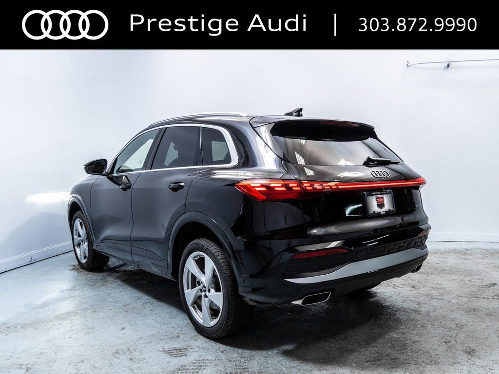 Used 2025 Audi Q5 Premium Plus w/ Premium Plus AWD/4WD image 4