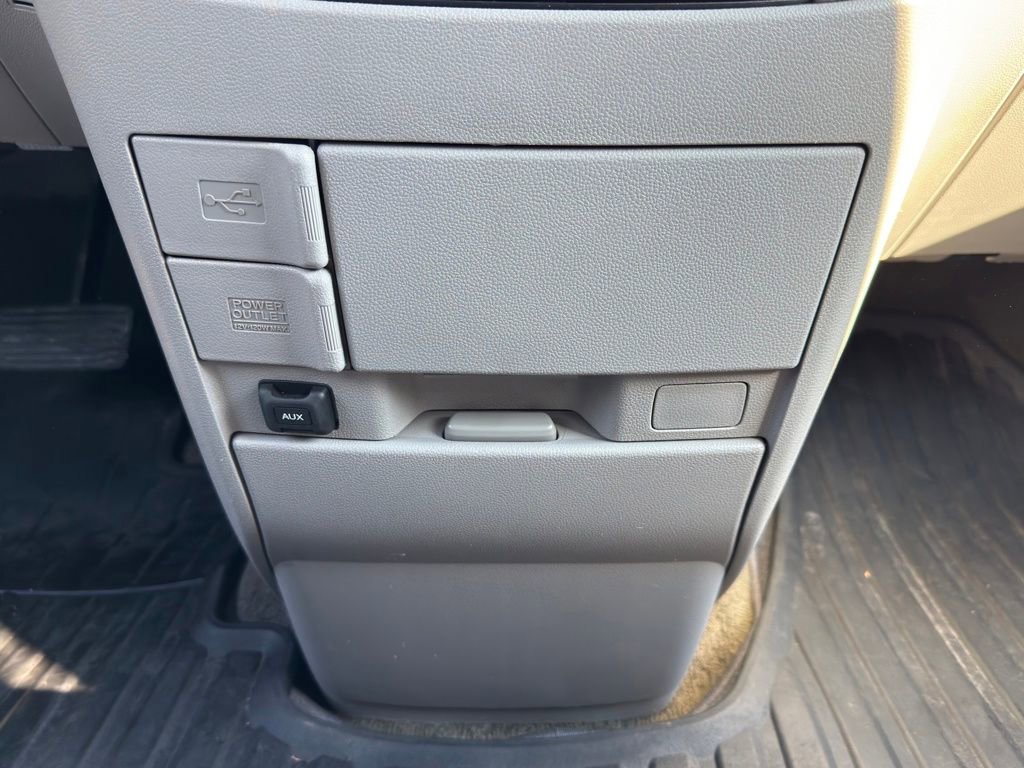 Used 2014 Honda Odyssey EX image 31