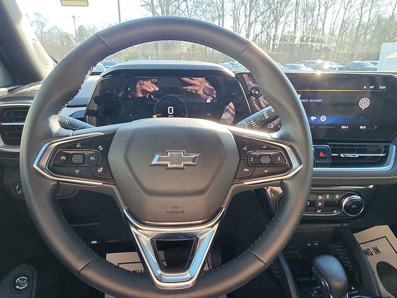 Used 2025 Chevrolet TrailBlazer ACTIV w/ Convenience Package FWD image 14