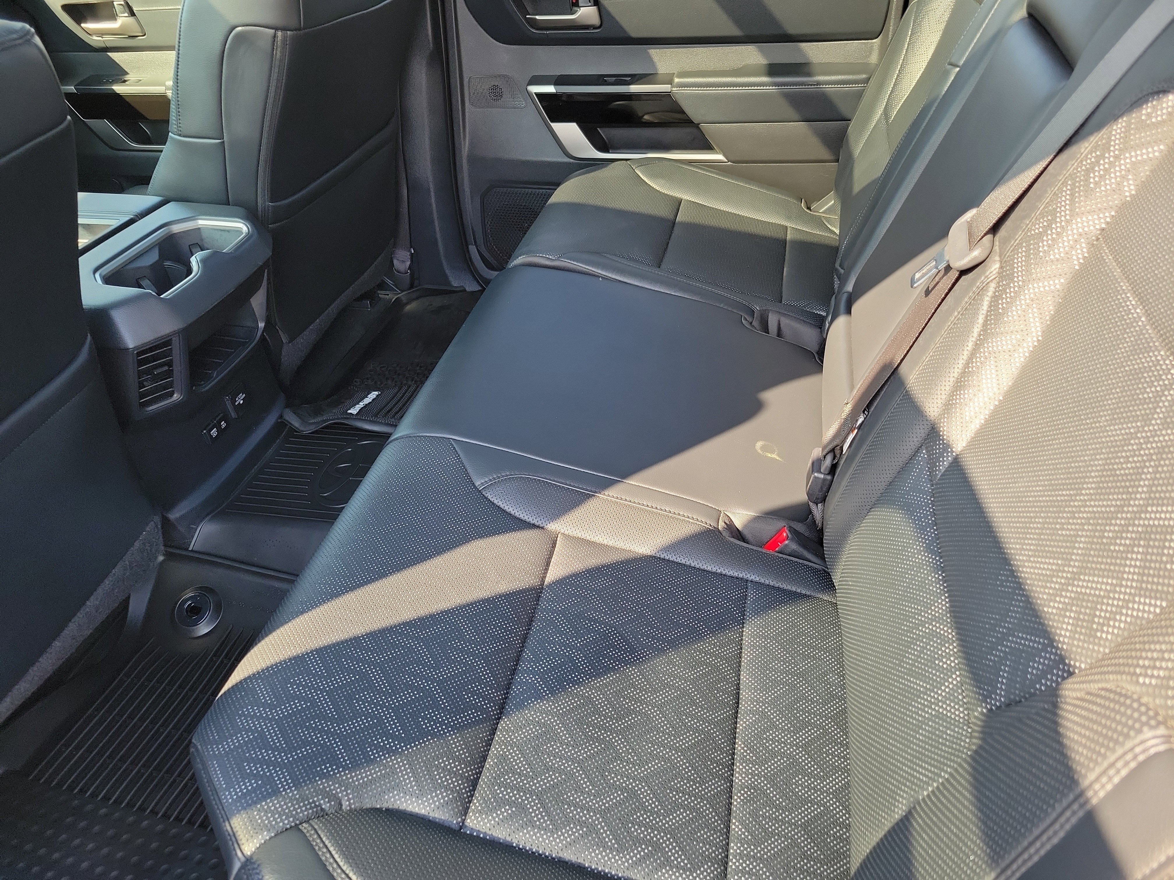 Used 2024 Toyota Tundra Limited image 10