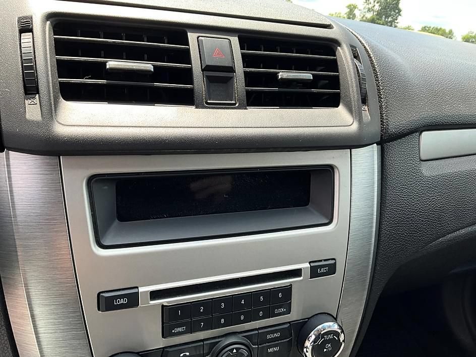 Used 2012 Ford Fusion SE FWD image 21