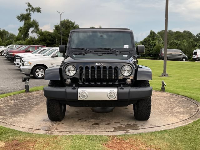 Used 2015 Jeep Wrangler Unlimited Sahara w/ Connectivity Group AWD/4WD video 2