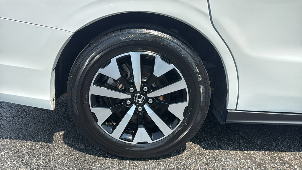 Certified 2025 Honda Odyssey EX-L image 8