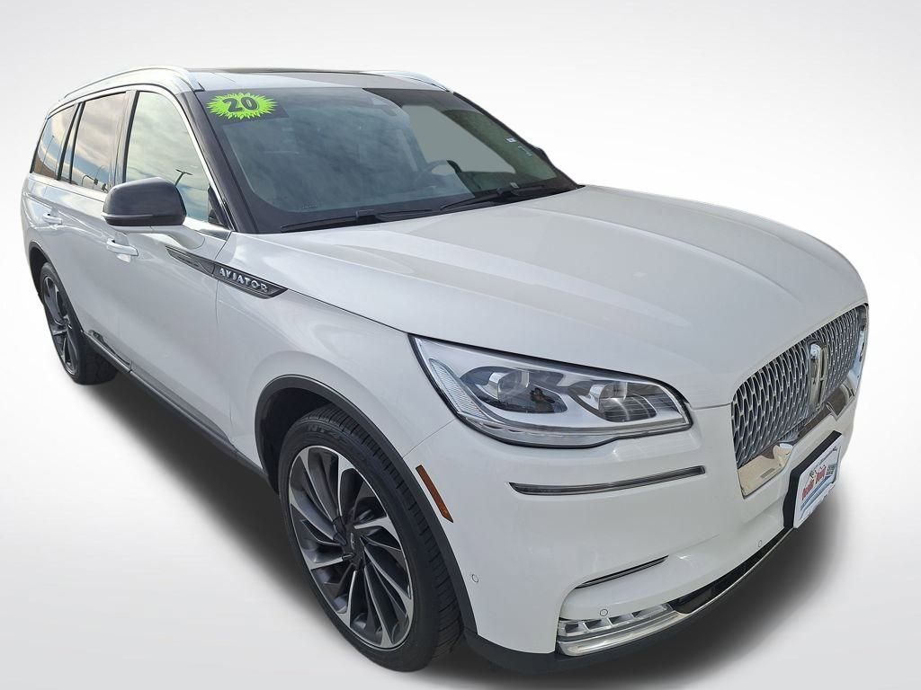 Used 2020 Lincoln Aviator Reserve w/ Equipment Group 202A image 9