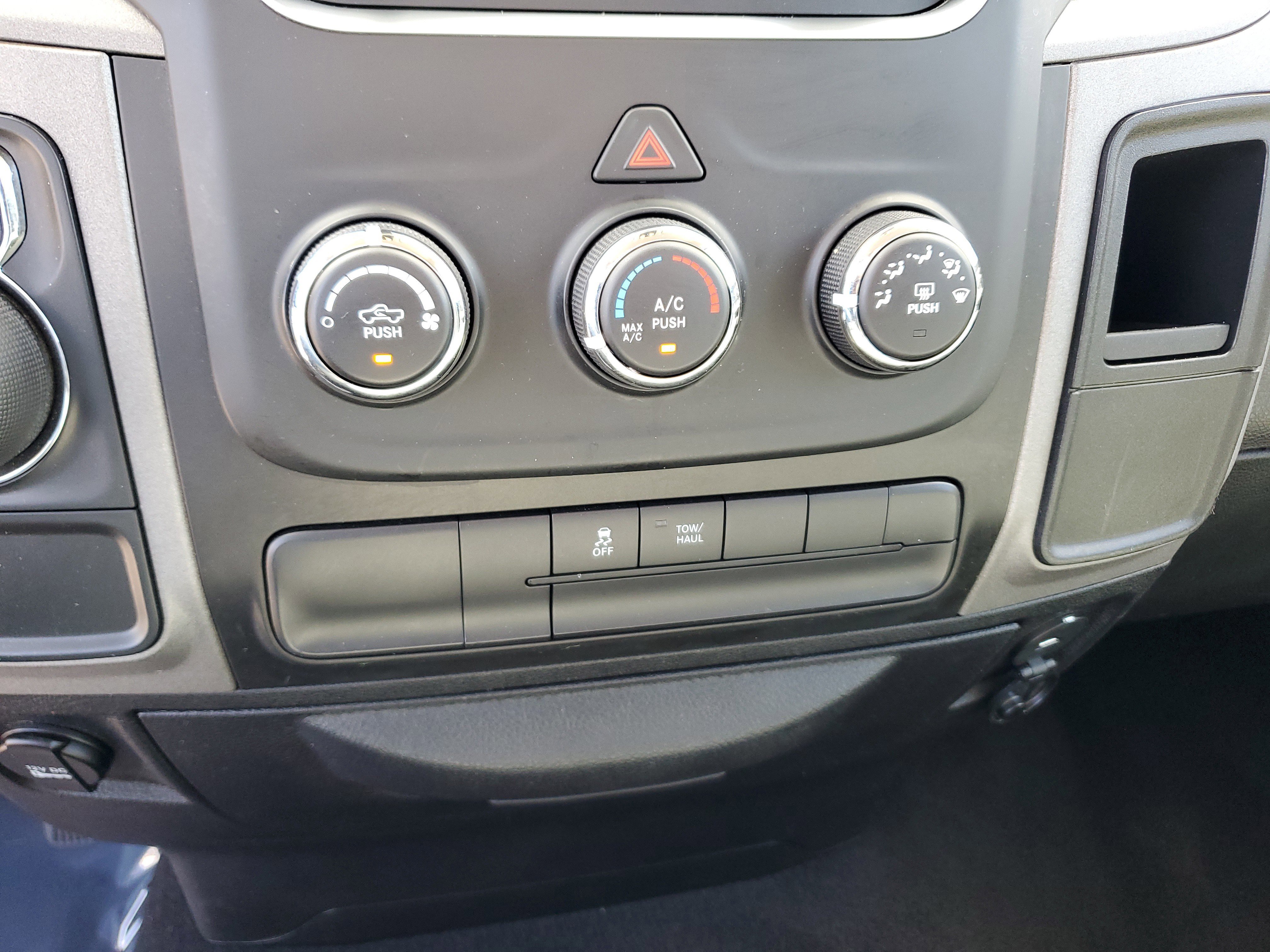 Used 2017 RAM 1500 Tradesman w/ Power & Remote Entry Group image 27