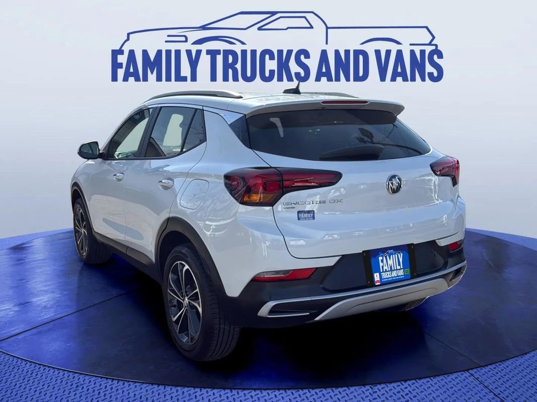 Used 2021 Buick Encore GX Select image 3