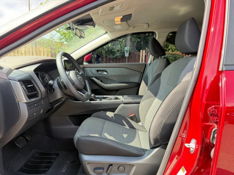 Used 2023 Nissan Rogue SV AWD/4WD image 11