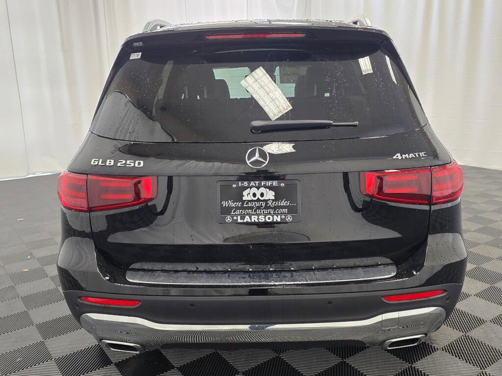 New 2026 Mercedes-Benz GLB 250 4MATIC image 5