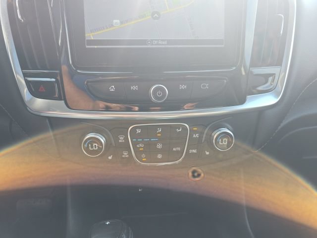 Used 2019 Chevrolet Traverse LT w/ LT Premium Package AWD/4WD image 29