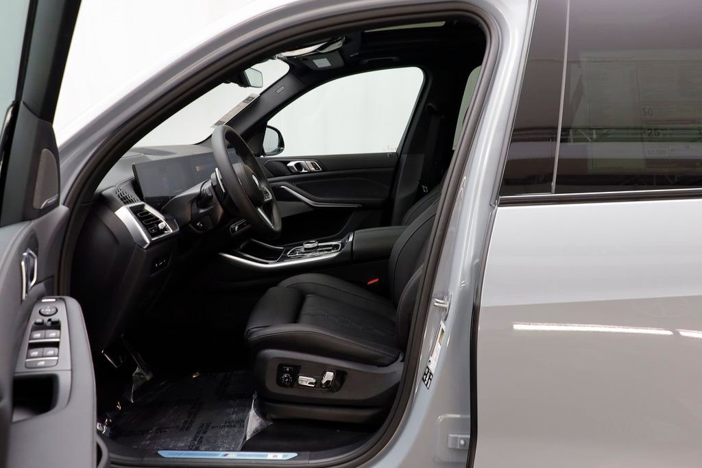 New 2026 BMW X5 xDrive40i w/ Executive Package image 6