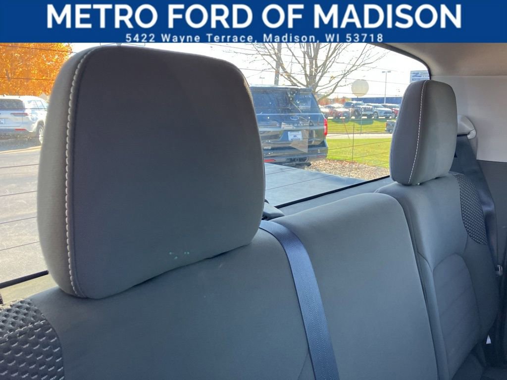 Used 2013 Nissan Frontier PRO-4X image 41