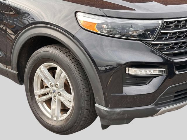 Used 2023 Ford Explorer XLT w/ Equipment Group 202A AWD/4WD image 6