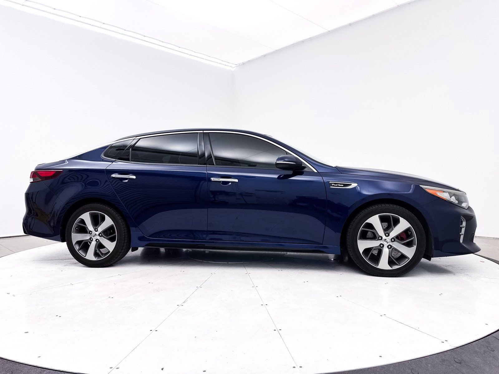 Used 2017 Kia Optima SX image 31