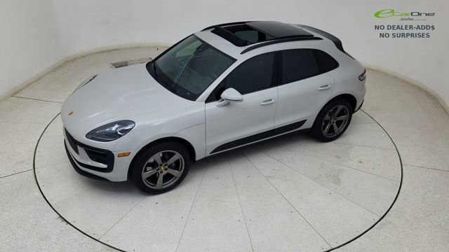 Used 2024 Porsche Macan AWD/4WD image 77