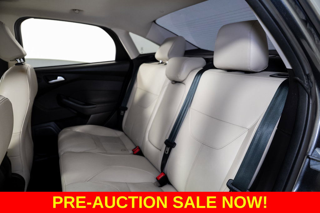Used 2017 Ford Focus Titanium FWD image 20