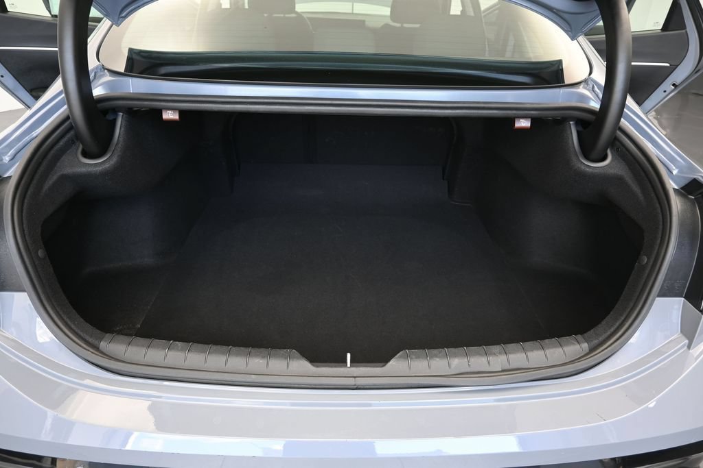 Used 2025 Hyundai Sonata SEL FWD image 11