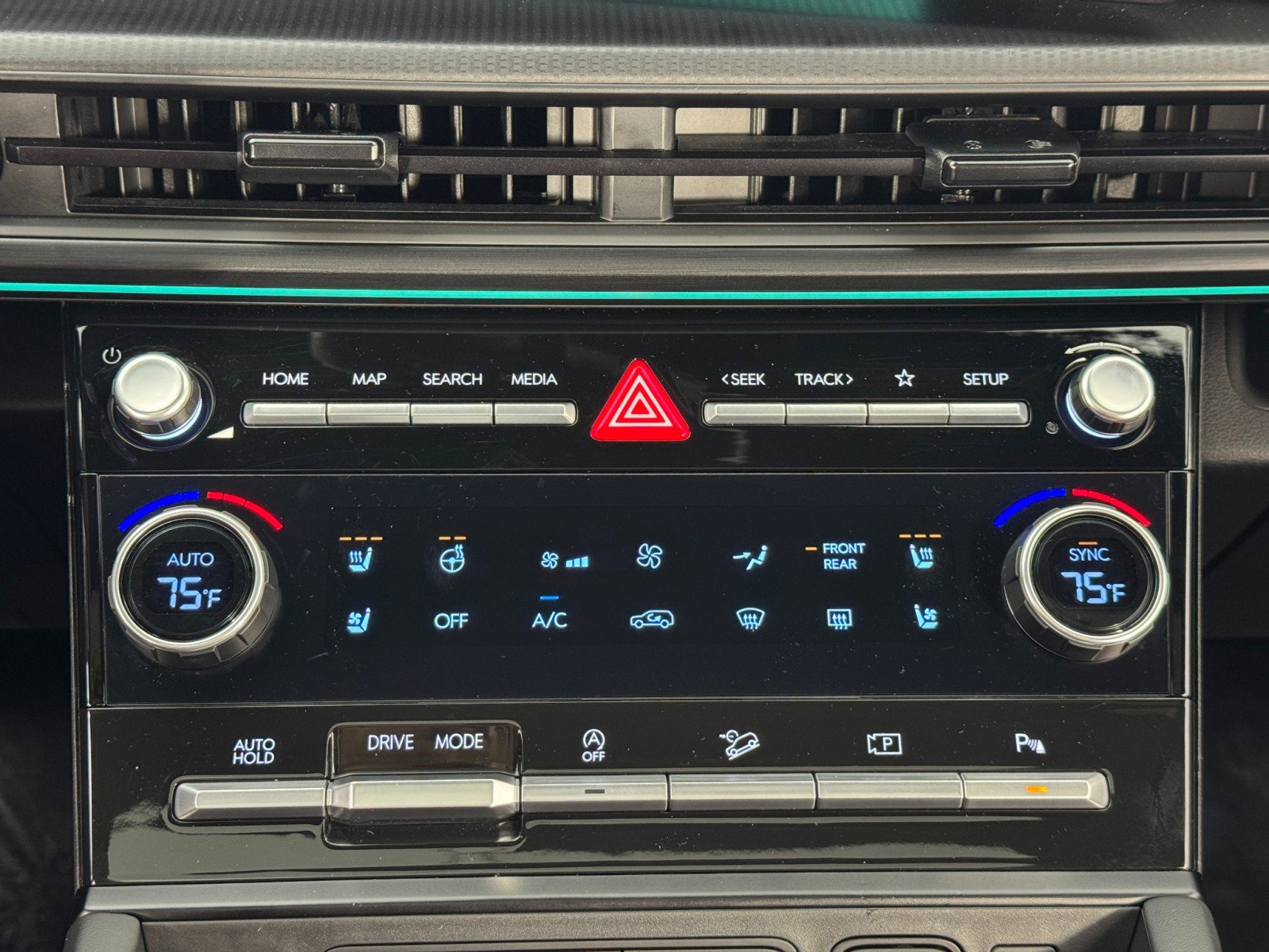 Used 2024 Hyundai Santa Fe Calligraphy image 29