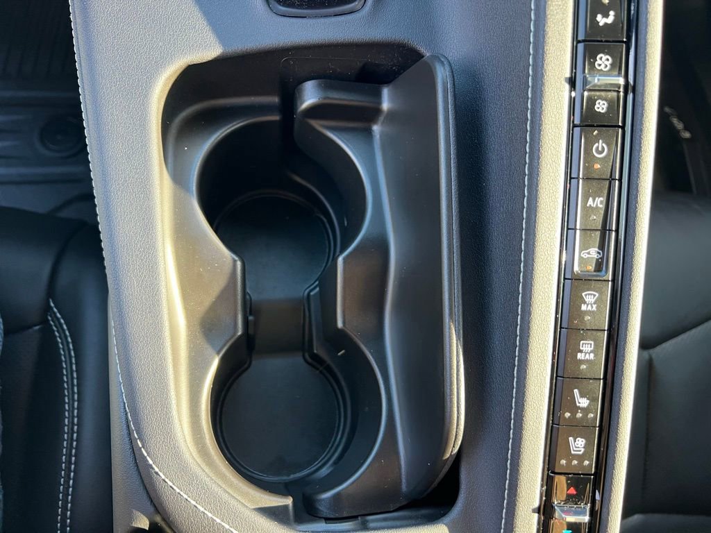 Used 2023 Chevrolet Corvette Stingray Preferred Cpe w/ Stealth Interior Trim Package image 33