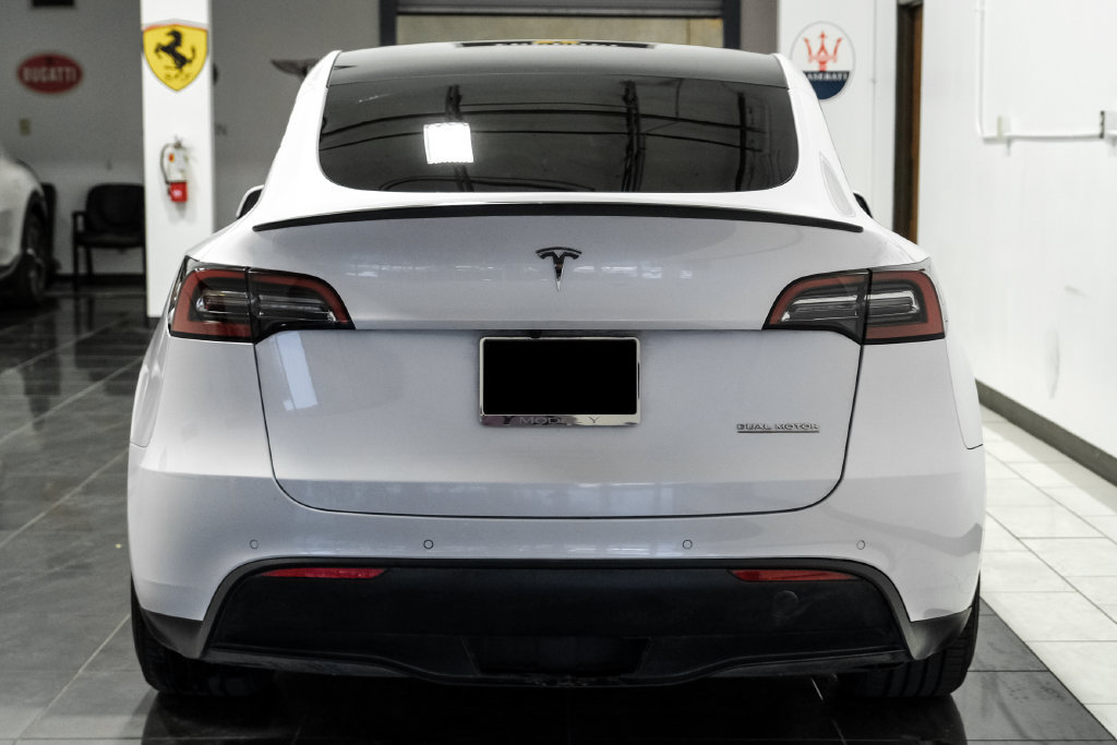 Used 2022 Tesla Model Y Performance AWD/4WD image 10