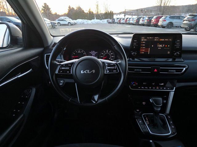 Certified 2023 Kia Seltos S image 19